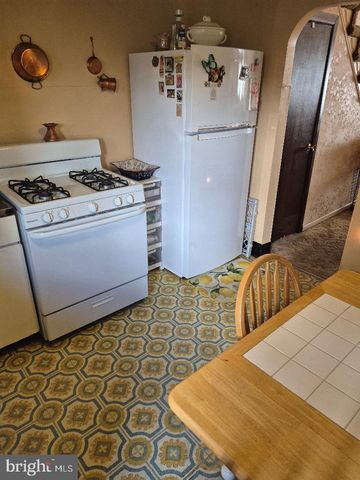 2114 S ROSEWOOD ST, Philadelphia, PA 19145