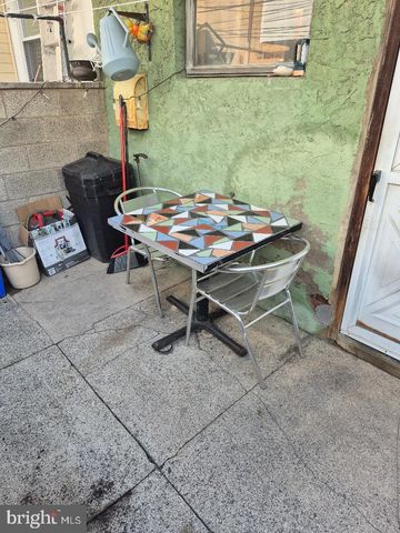 2114 S ROSEWOOD ST, Philadelphia, PA 19145