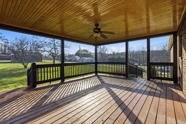 15 Douglas Avenue, Stanford, KY 40484