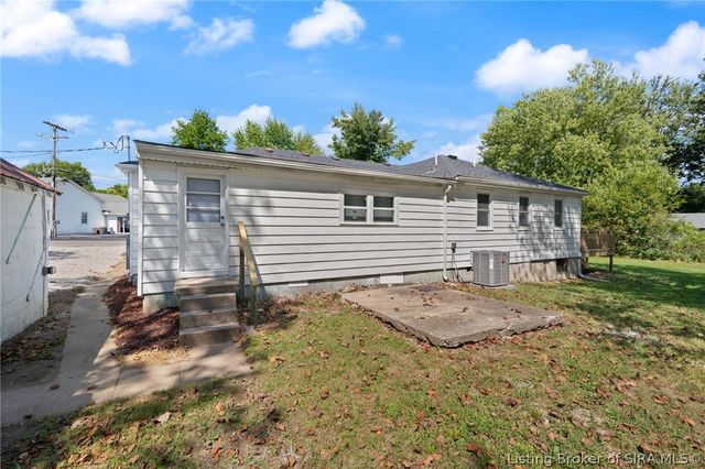 132 Church Street, Charlestown, IN 47111