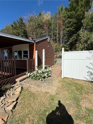 978 Center Road, East Liverpool, OH 43920