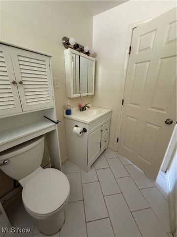 978 Center Road, East Liverpool, OH 43920