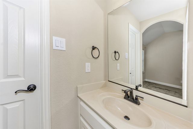 2939 Pino, Grand Prairie, TX 75054