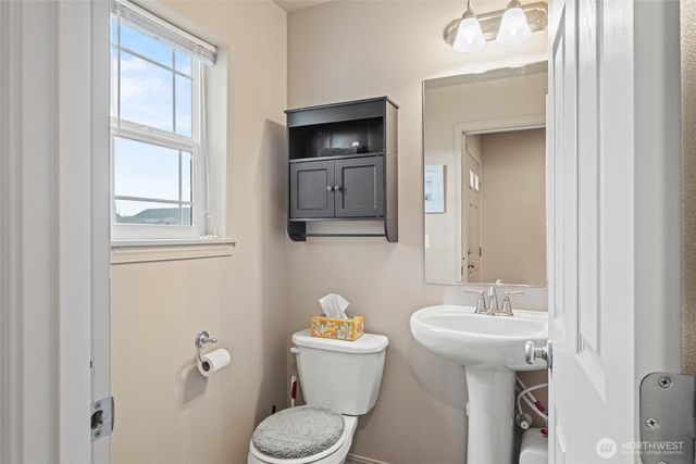 807 7th Avenue NE, Ephrata, WA 98823