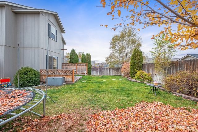 807 7th Avenue NE, Ephrata, WA 98823