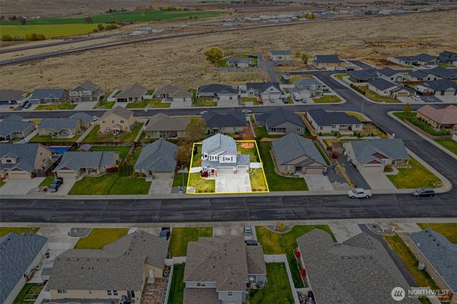 807 7th Avenue NE, Ephrata, WA 98823