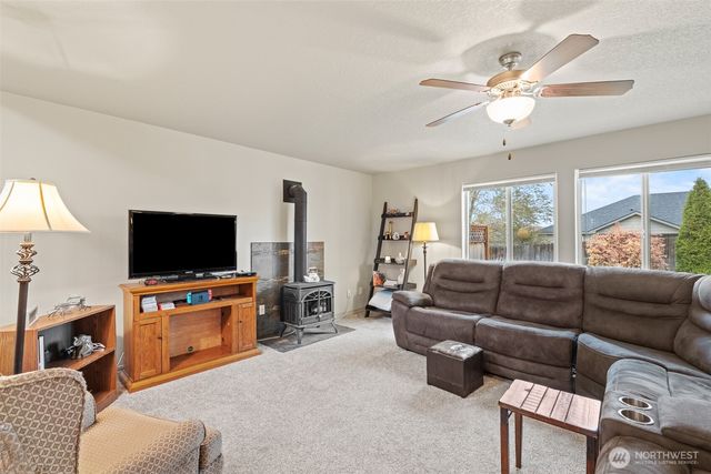 807 7th Avenue NE, Ephrata, WA 98823