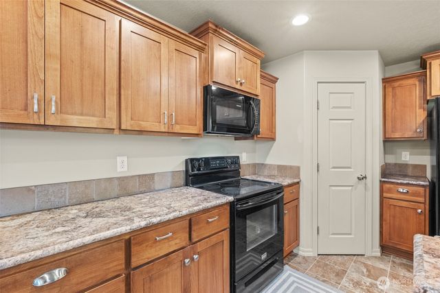 807 7th Avenue NE, Ephrata, WA 98823