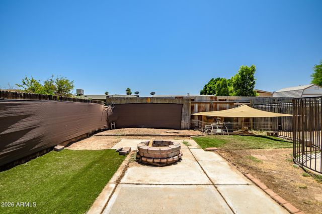 8813 W TURNEY Avenue, Phoenix, AZ 85037