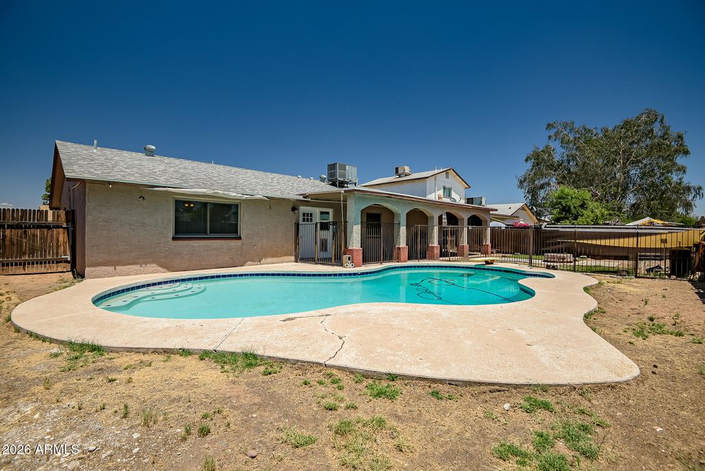 8813 W TURNEY Avenue, Phoenix, AZ 85037 — photo 3