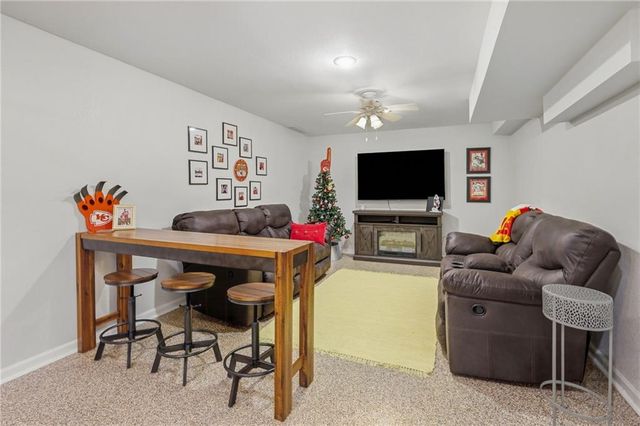13822 S Hagan Street, Olathe, KS 66062
