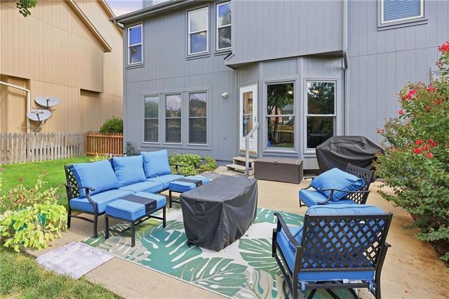 13822 S Hagan Street, Olathe, KS 66062