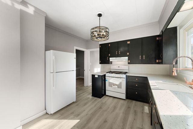 813 Carnation Street SE, Demotte, IN 46310