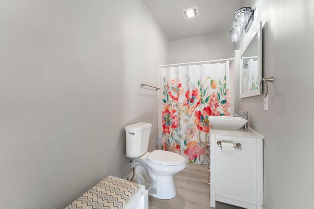 813 Carnation Street SE, Demotte, IN 46310