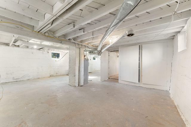 813 Carnation Street SE, Demotte, IN 46310