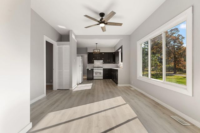 813 Carnation Street SE, Demotte, IN 46310