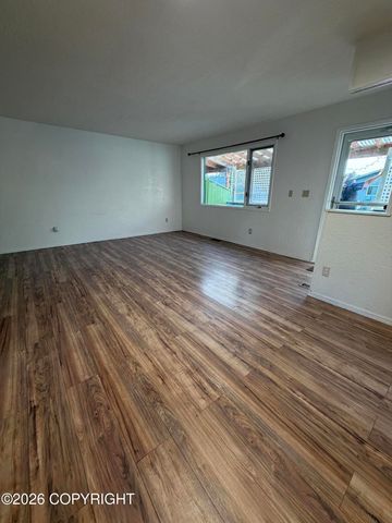 3900 Starburst Circle, Anchorage, AK 99517