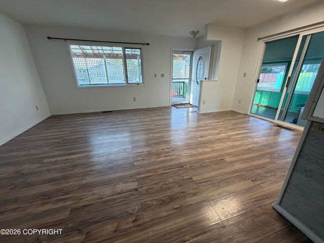 3900 Starburst Circle, Anchorage, AK 99517