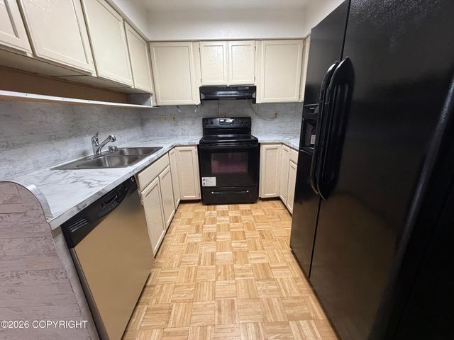 3900 Starburst Circle, Anchorage, AK 99517