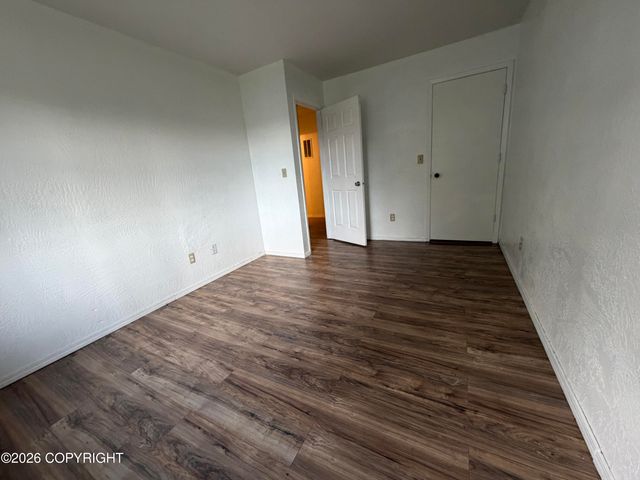 3900 Starburst Circle, Anchorage, AK 99517