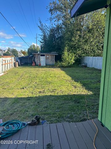 3900 Starburst Circle, Anchorage, AK 99517