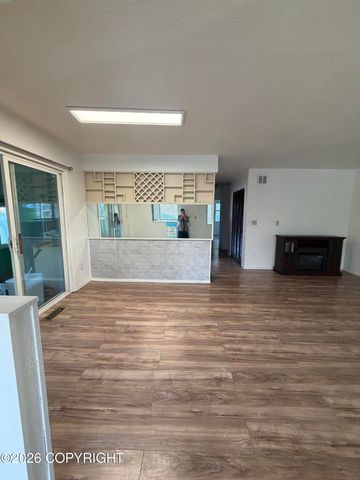 3900 Starburst Circle, Anchorage, AK 99517