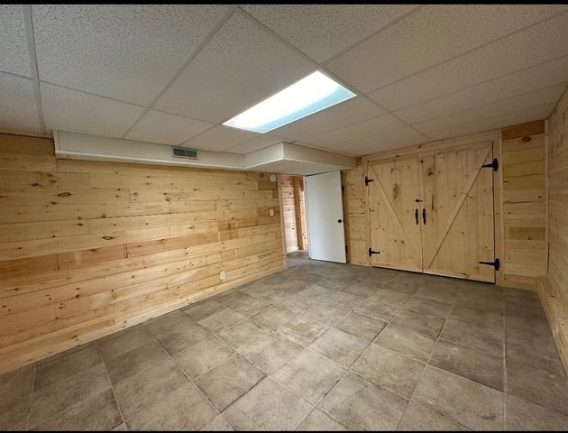 630 Lakeview Cir, Tennessee Ridge, TN 37178