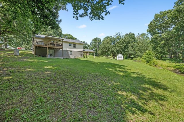 630 Lakeview Cir, Tennessee Ridge, TN 37178