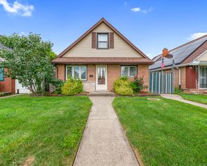 6040 S Merrimac Avenue, Chicago, IL 60638