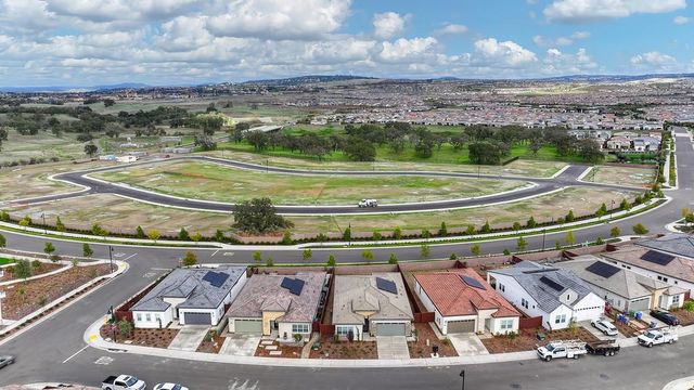 4062 Emerald Glen Ln, Folsom, CA 95630