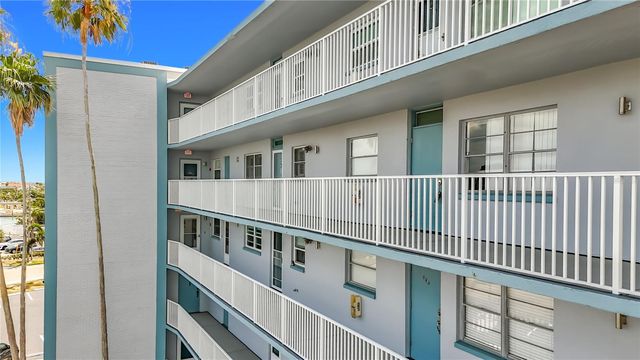1868 SHORE DRIVE S 503, South Pasadena, FL 33707