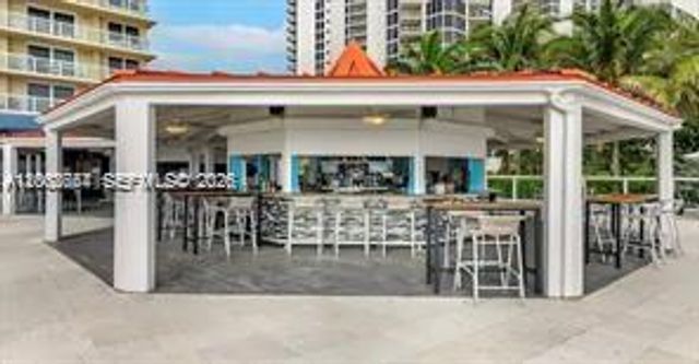 19201 Collins Avenue 934, Sunny Isles Beach, FL 33160