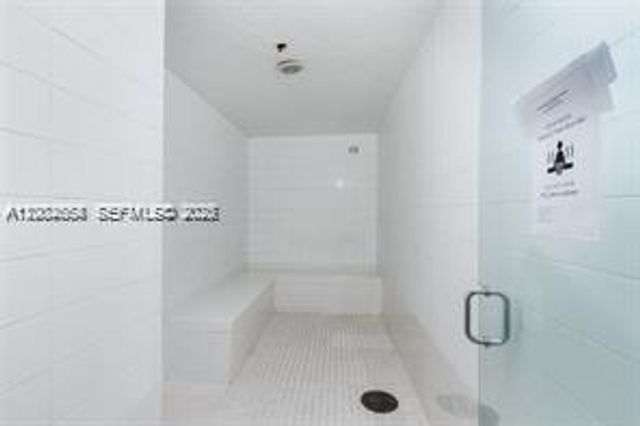 19201 Collins Avenue 934, Sunny Isles Beach, FL 33160