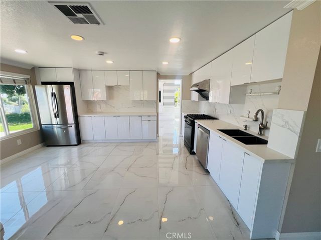 13279 Gemstone Ct, Chino Hills, CA 91709