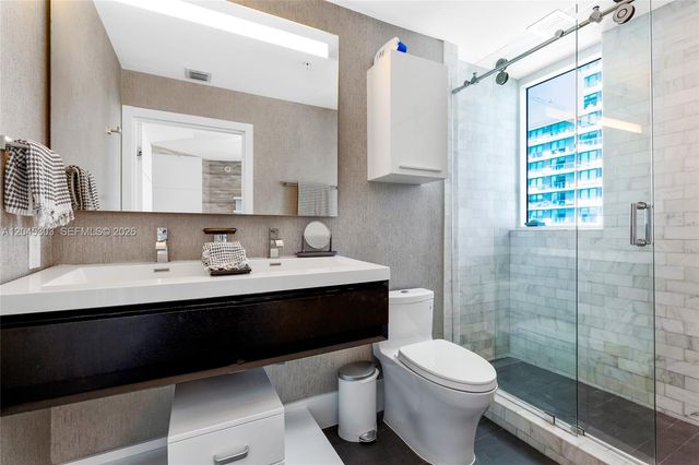 60 SW 13th St 3200, Miami, FL 33130