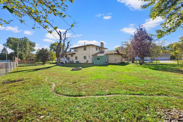 829 Mcintosh Drive, Apple Valley, MN 55124
