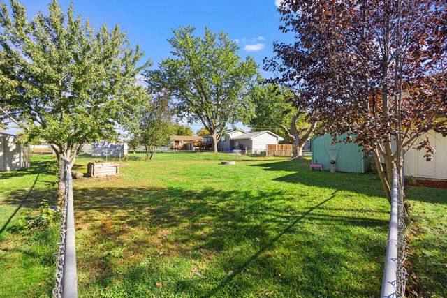829 Mcintosh Drive, Apple Valley, MN 55124