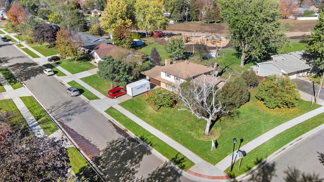 829 Mcintosh Drive, Apple Valley, MN 55124