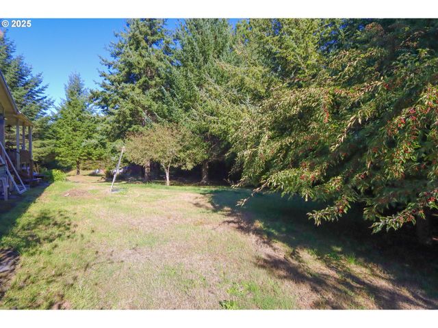 71283 HIGHWAY 101, North Bend, OR 97459