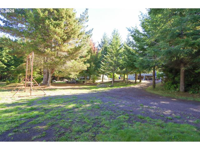 71283 HIGHWAY 101, North Bend, OR 97459