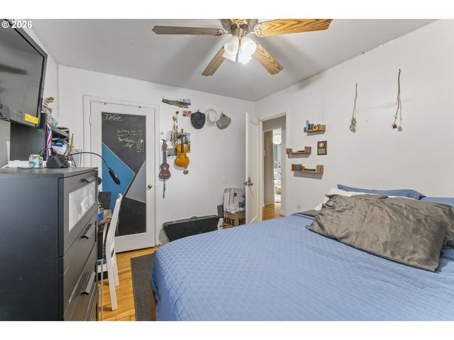 18335 Ne FLANDERS St, Portland, OR 97230