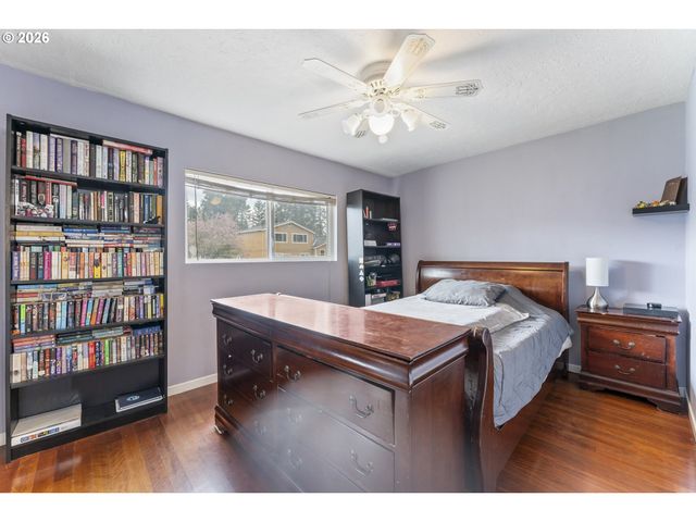 18335 Ne FLANDERS St, Portland, OR 97230