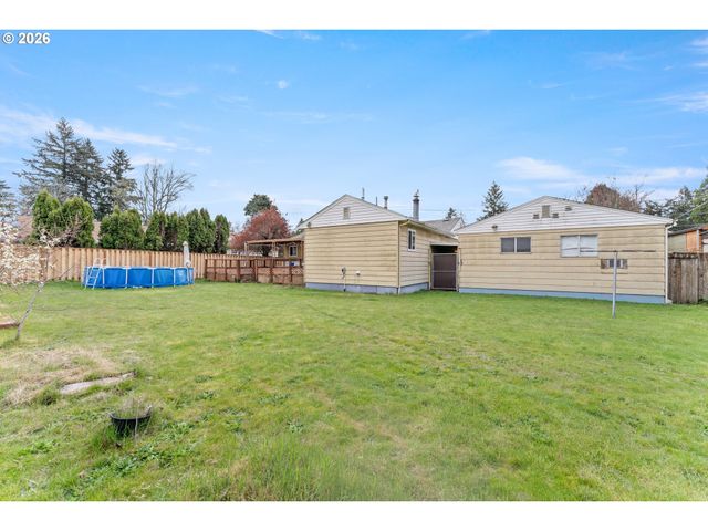 18335 Ne FLANDERS St, Portland, OR 97230