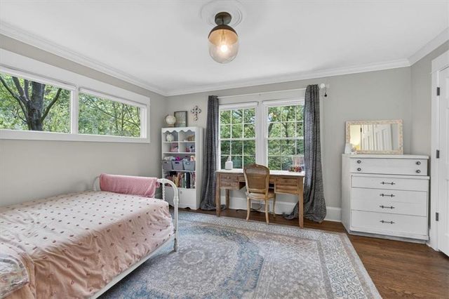 8332 Overbrook Road, Leawood, KS 66206