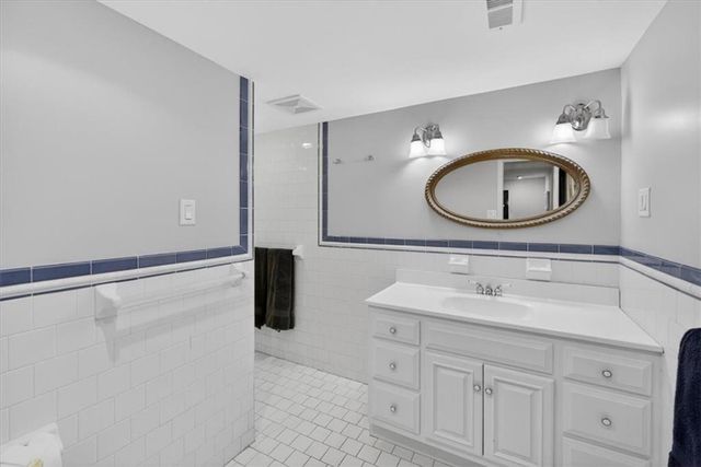 8332 Overbrook Road, Leawood, KS 66206