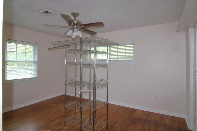 1800 Richardson Lane, Baytown, TX 77520