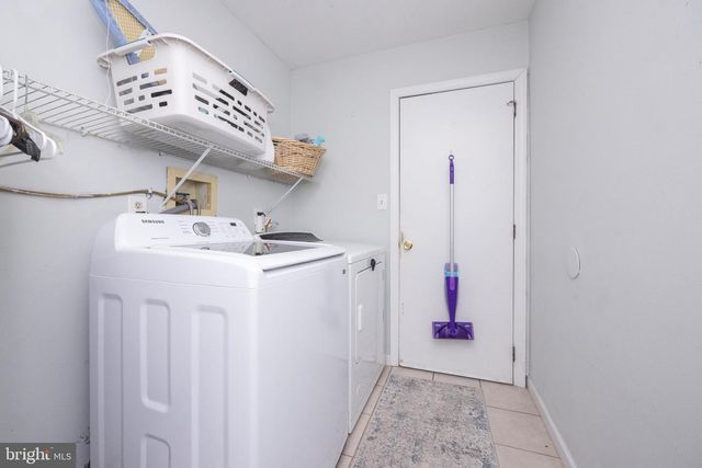 7 PLYMOUTH CT, Bordentown, NJ 08505