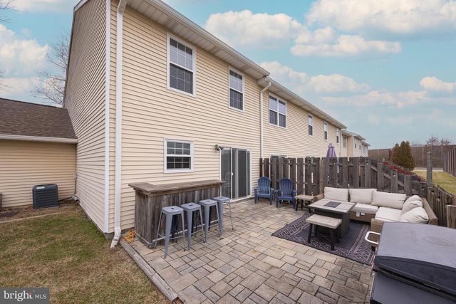 7 PLYMOUTH CT, Bordentown, NJ 08505