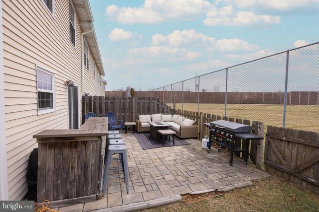 7 PLYMOUTH CT, Bordentown, NJ 08505