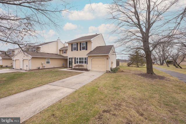 7 PLYMOUTH CT, Bordentown, NJ 08505